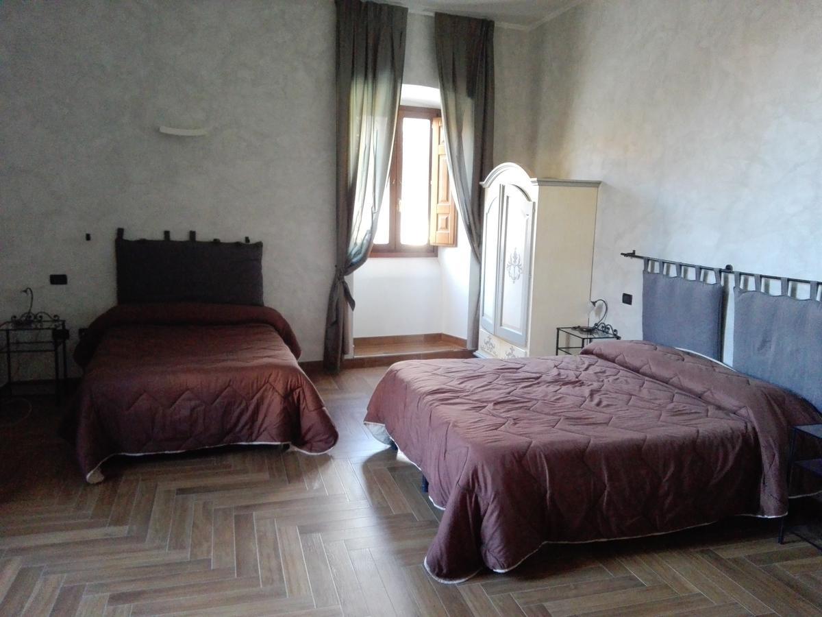 B&B Palazzo Cappa ลาควิลา ภายนอก รูปภาพ