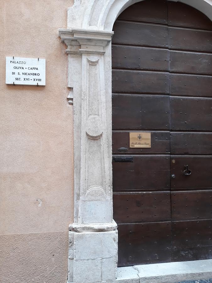 B&B Palazzo Cappa ลาควิลา ภายนอก รูปภาพ